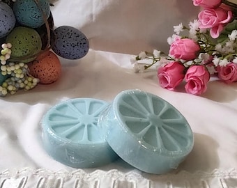 Clean Cotton homemade bath and body soap. Crisp linen scented is natures cleansing touch in every bar