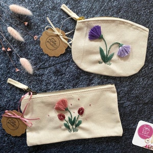 handbestickte kleine Taschen mit floralen Motiven , Blumen , Canvas , Beautybag mit Stickerei, Geschenk für Freundin, Schwester, Mutter