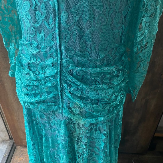 Vintage 80s  A LA CARTE Draped Seafoam Lace Dress… - image 4