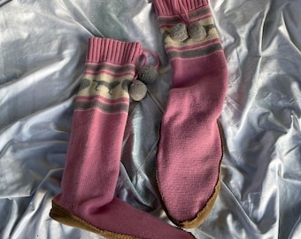 Vintage PINK Victoria's Secret  Knit Slipper Socks Moccasins Logo Dog Pom Pom M
