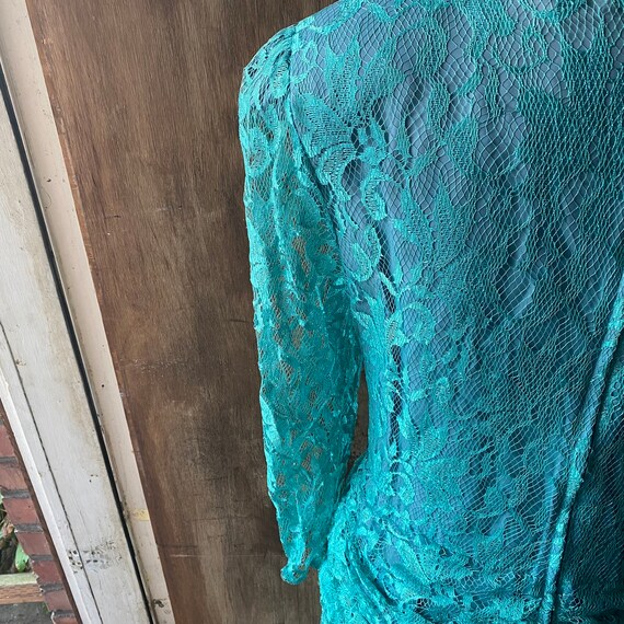 Vintage 80s  A LA CARTE Draped Seafoam Lace Dress… - image 8