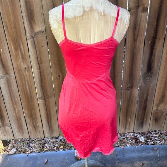 Vintage 60s VANITY FAIR CORAL Lace Overlay Scallo… - image 4