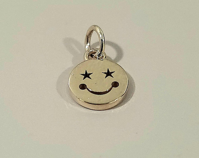 smiley face emoji with stars  charm 6mm 14k yellow gold