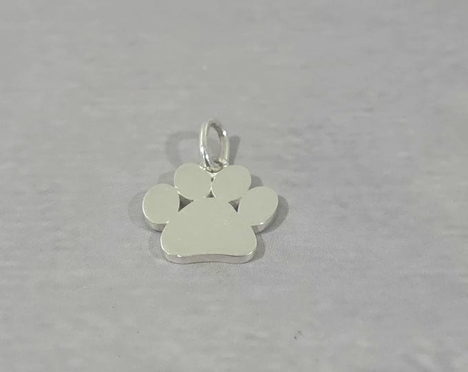 Paw print pendant in .925 sterling silver engravable silver jewelry
