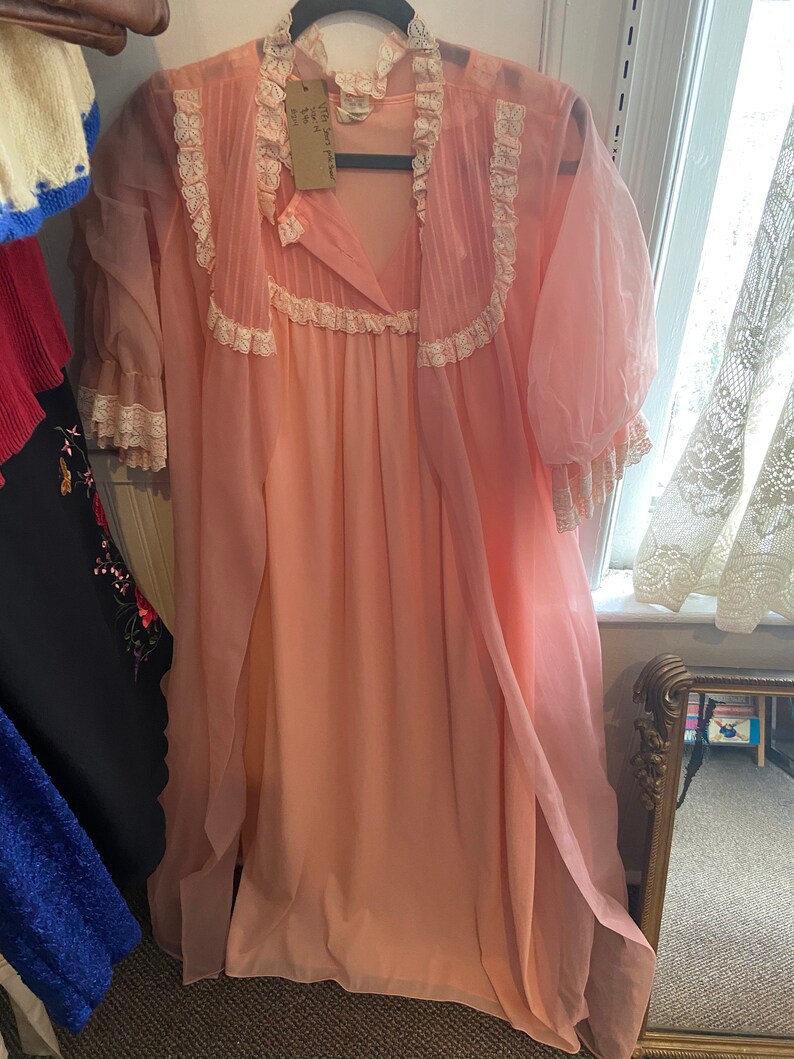 Www Janetcharltonshollywood Com Want More Details Visit My Bio And Click On Link Www Janetcharltonshollywood Com Want More Details Visit My Bio And Click On Link