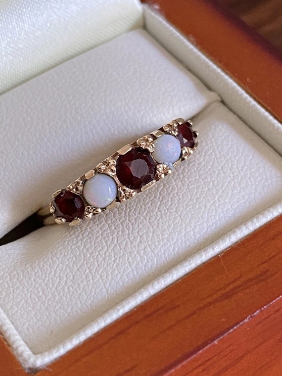 70s Vintage Opal Garnets 9k Gold Ring