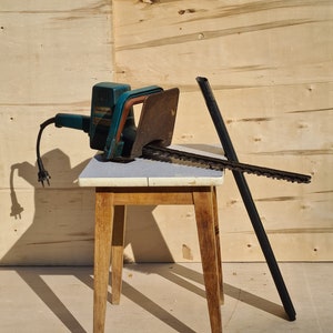 Black & Decker Electric Hedge Trimmer - Model GCT400-H3