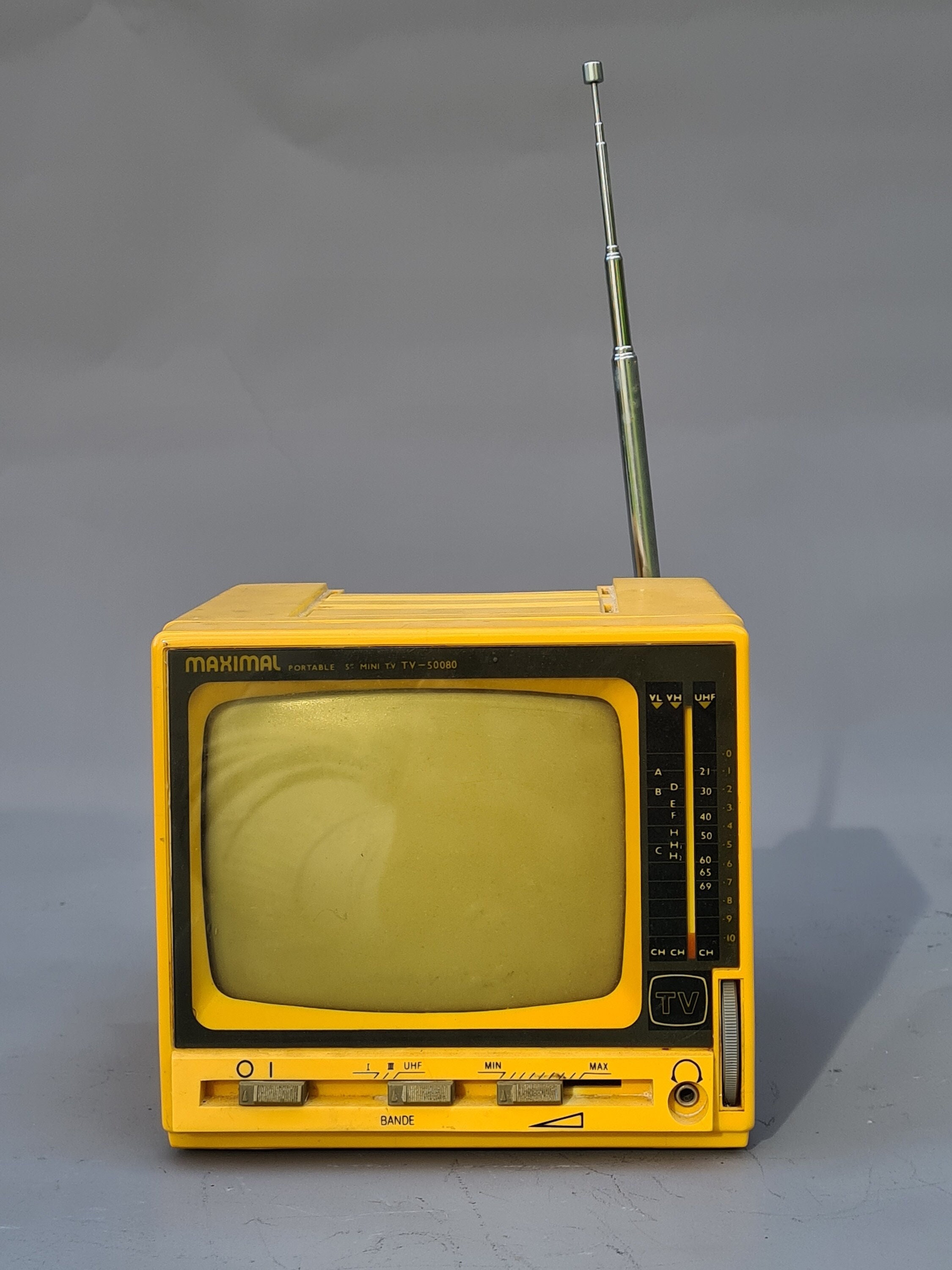 Tv pequeña vintage -  México