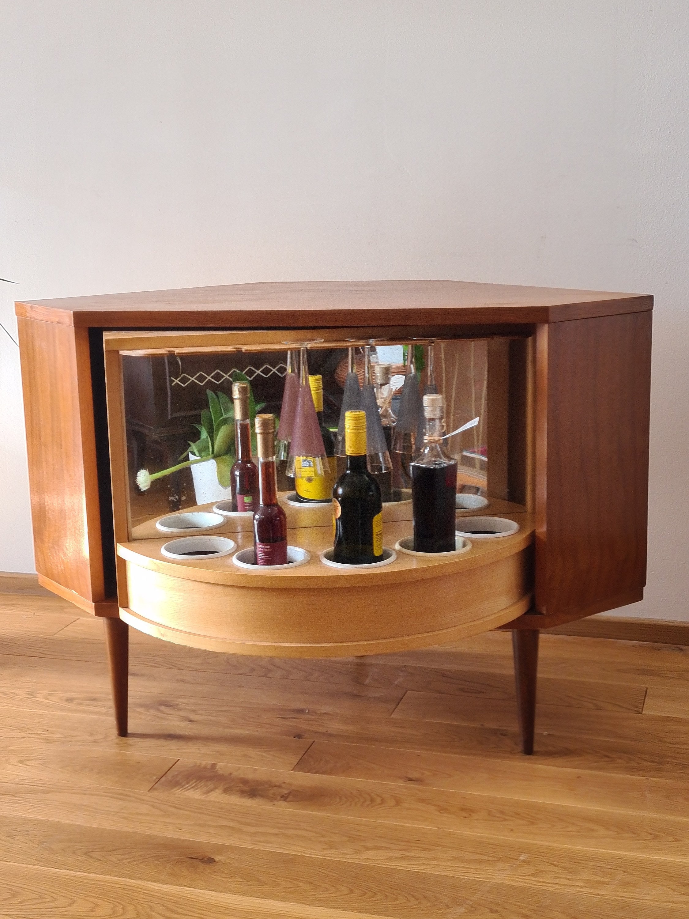 Vintage corner 2024 bar cabinet