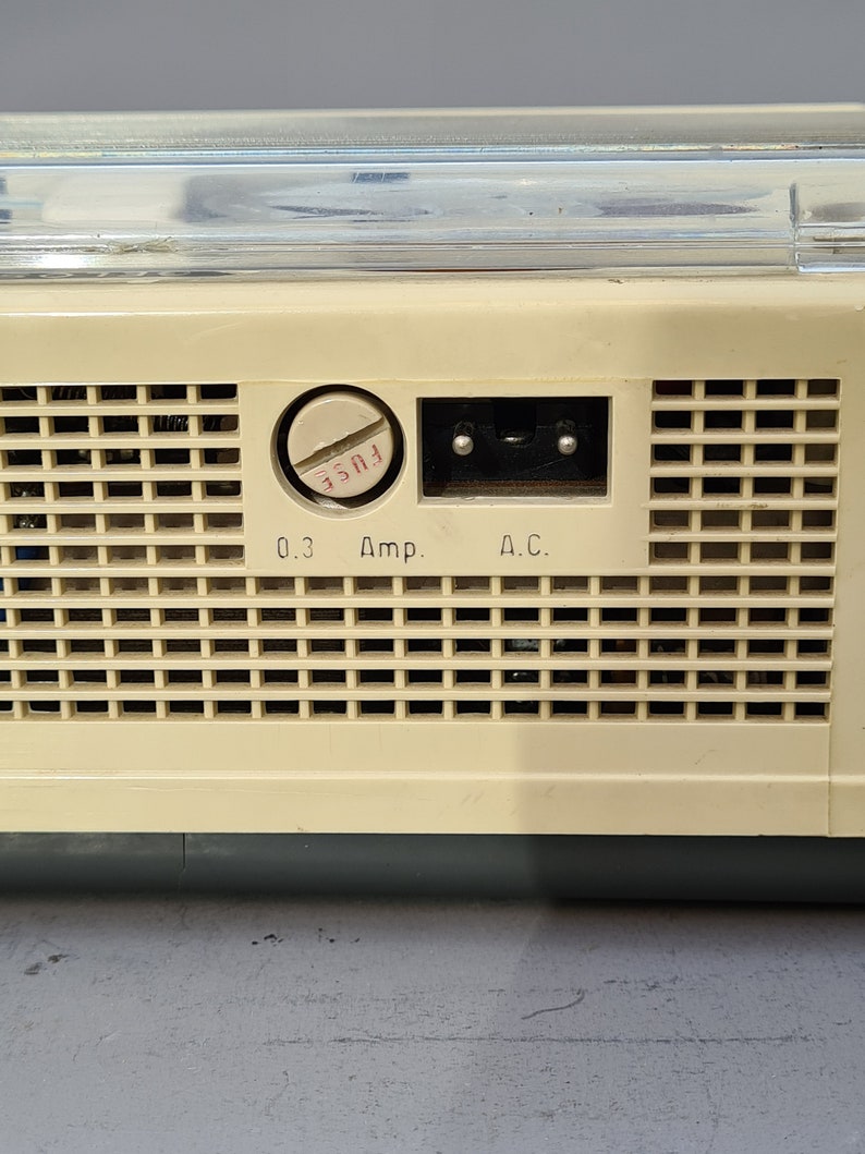 Grabadora de cinta de carrete a carrete Vintage Geloso G257 Dispositivo de audio italiano retro de 1961 Excelente estado imagen 8