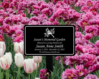 Personalized Cardinal Memorial Plaque: Sturdy Metal Garden Marker