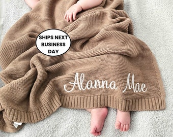 Couverture pour bébé, prénom brodé, couverture pour poussette, cadeau pour nouveau-né, tricot de coton doux et respirant, cadeau pour nouveau-né, couverture pour bébé personnalisée.