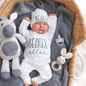 Baby Coming Home Outfit, Personalized Baby Outfit Gift, Baby Apparel, Embroidered Name Outfit, Personalized Baby Clothing, newborn gift.