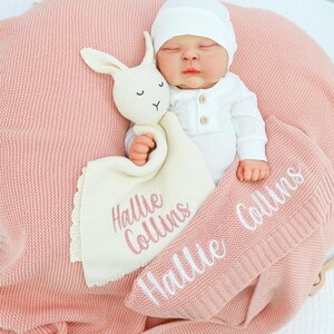 Embroidered Name Knit Blanket set, Knitted Baby Name Blanket, Baby Name Blanket, Personalized Name, Name Blanket for Girl, Newborn Photos