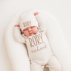 Baby Coming Home Outfit, Personalized Baby Gift, Custom Baby Apparel, Embroidered Name Outfit, Personalized Baby Clothing, newborn gift.