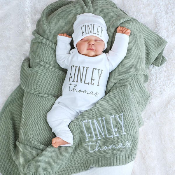 Baby outfit set with cotton knit blanket, personalized newborn gift, baby shower, homecoming set, baby bodysuit with matching hat