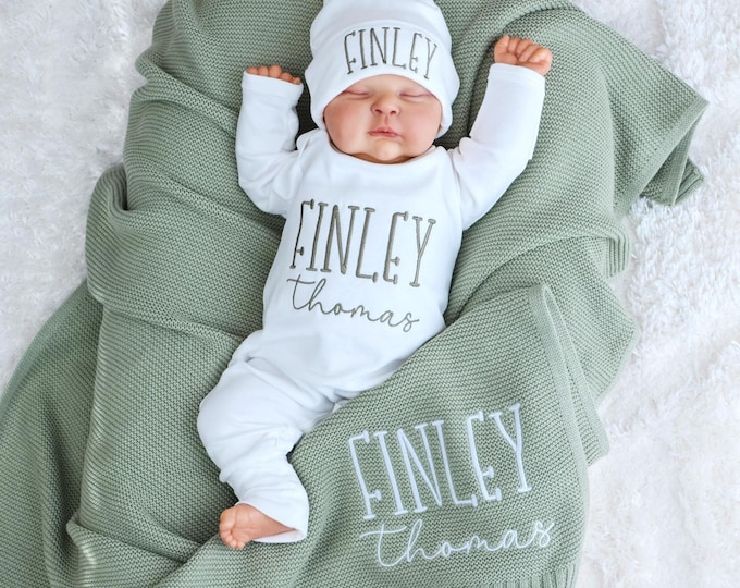 Baby outfit set with cotton knit blanket, personalized newborn gift, baby shower, homecoming set, baby bodysuit with matching hat