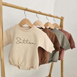 Cotton Baby Romper, Embroidered Long Sleeve Infant sweatshirt,Personalized baby sweatshirt,newborn gift,baby shower Gift.