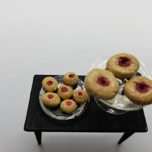 Miniature Jammy Dodgers