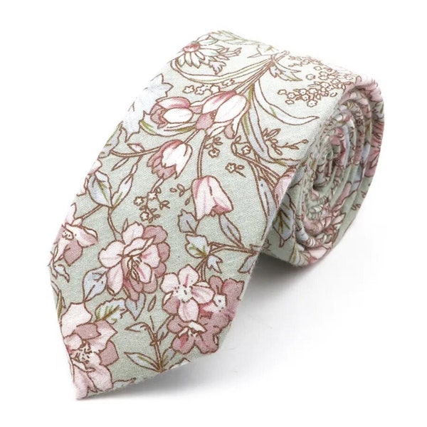 Men's Skinny Tie in Pastel Petal