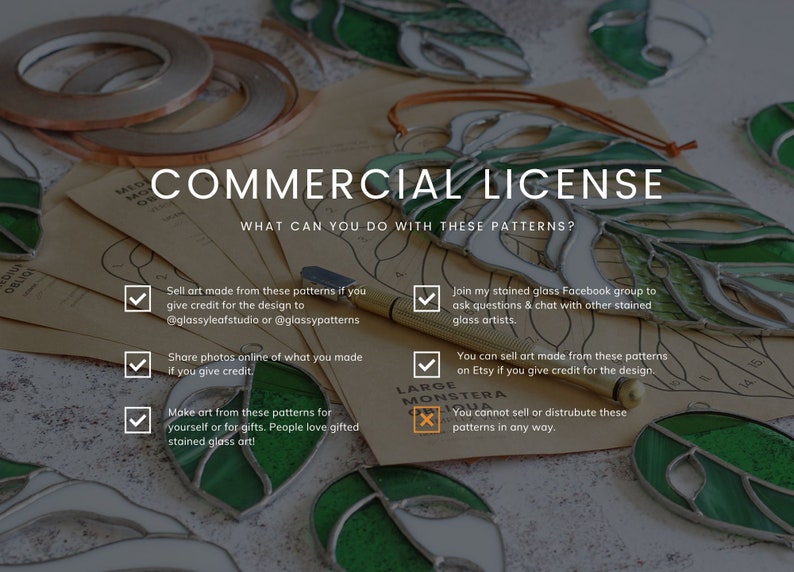 Peut inclure: Un accord de licence commerciale pour des motifs de vitraux. La licence autorise la vente d'&oelig;uvres d'art r&eacute;alis&eacute;es &agrave; partir des motifs, le partage de photos en ligne et la r&eacute;alisation d'&oelig;uvres d'art pour un usage personnel ou des cadeaux. Elle comprend &eacute;galement des informations sur la possibilit&eacute; de rejoindre un groupe Facebook sur le vitrail et de vendre des &oelig;uvres d'art sur Etsy. La licence interdit la vente ou la distribution des motifs.