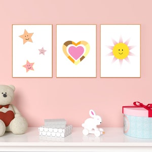 Cartel de decoración de pared para niños minimalista, juego de estrellas de guardería de 3, tarjeta de felicitación de corazón rosa para niña, arte de habitación de niño SOL amarillo lindo, cartel de papel mate
