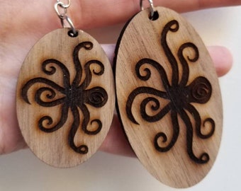 Octopus keychain, woodburned keychain, walnut keychain, wooden keychain, woodburned octopus keychain, nautical keychain, beach keychain