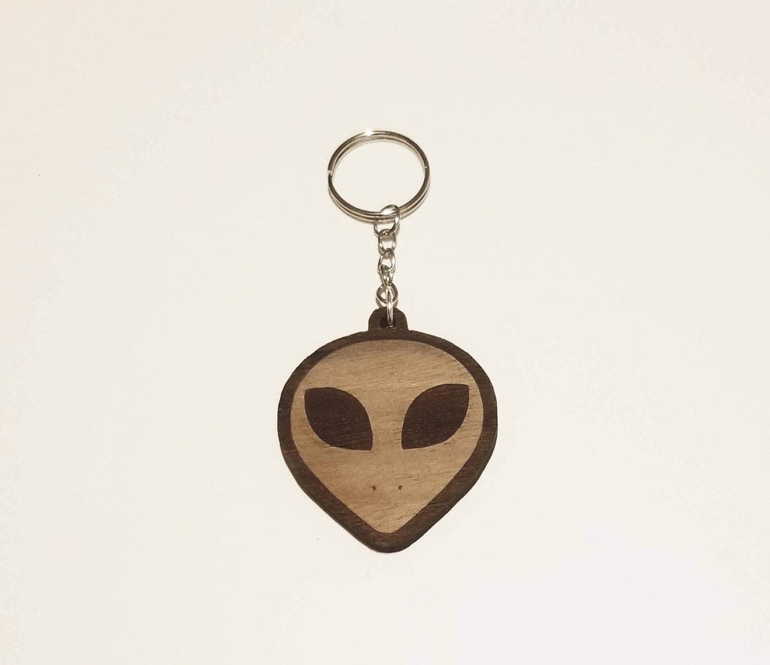 Alien Keychain, Wooden Keychain, Woodburned Keychain, Alien Keyring ...