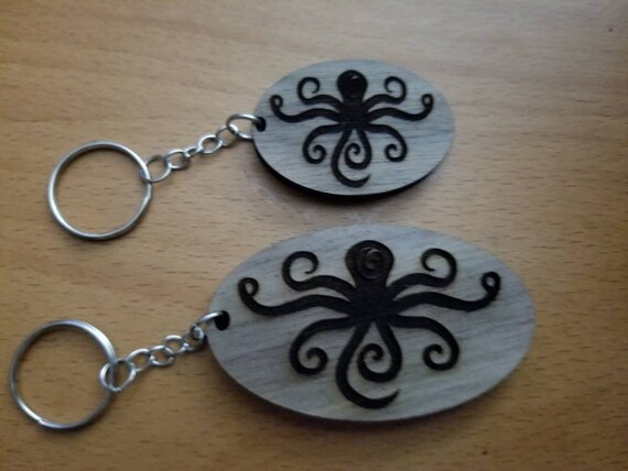engraved keychain alien woodburn mandala keychain Alien keychain walnut wood woodburned keychain wooden keychain alien head keychain