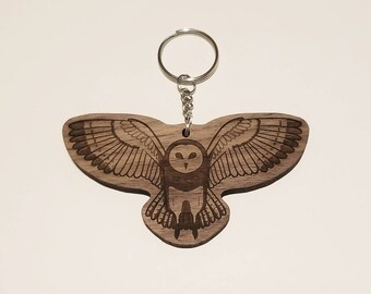 Uil sleutelhanger, hout verbrande sleutelhanger, houten sleutelhanger, dierlijke sleutelhanger, vogel sleutelhanger, aanpasbare sleutelhanger, gepersonaliseerd cadeau, aangepast cadeau