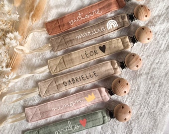 Personalized fabric pacifier clip with wooden clip