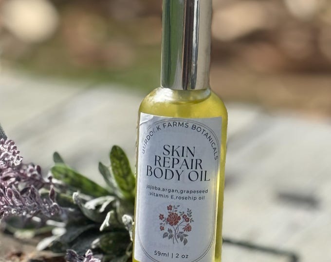 Handcrafted natural Body Oil,lightly scented,Botanical infused body oil,luxe body oil