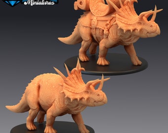 Triceratops Walking - Epic Miniatures | Huge | Beast