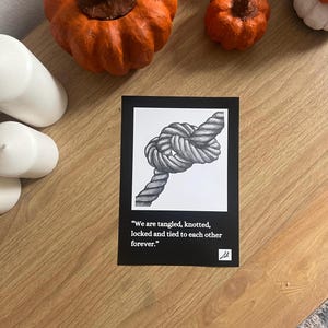Plakat mit Seemannsknotenzeichnung und Zitat im A5-Format