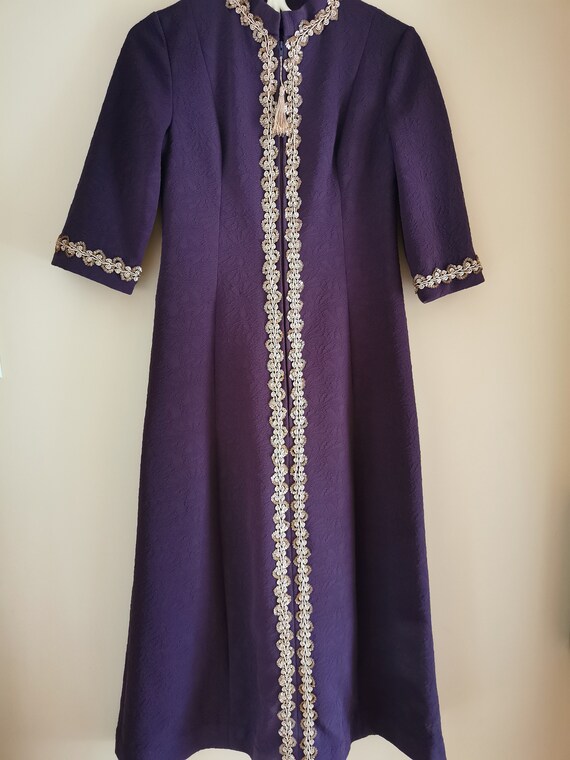 Vintage brown houserobe gown housecoat small roman