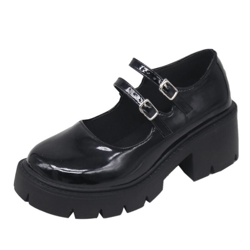 black heels 2021