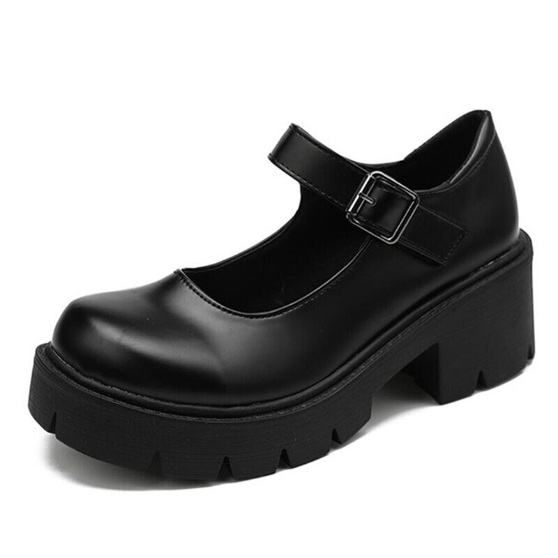 black heels 2021