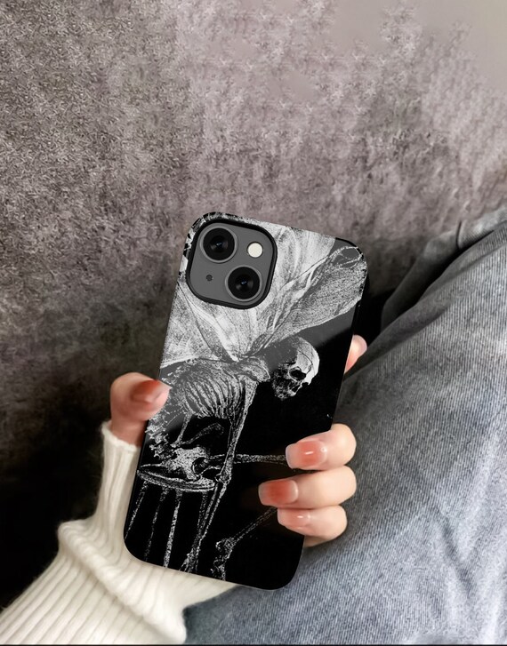 Aesthetic Black Tulip Wavy Phone Case for iPhone 15 Pro Max 14 
