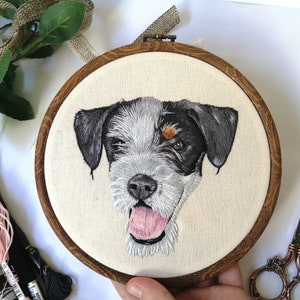 6 inches personalized hand embroidered dog portrait, Custom dog embroidery, Pet portrait from photo, Art commission, Custom dog art