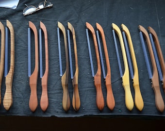 Toast & Sandwich Slice Fiddle Bow Bread Knives Pair