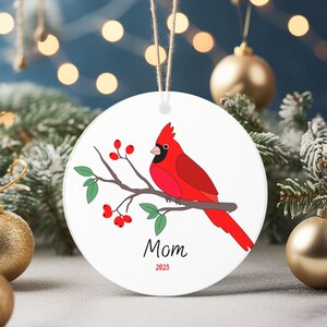 Rode kardinaal Geboorte in de hemel moeder vader oma vrienden broers en zussen kerstboom aangepast ornament - 2023 naamdecor familieornament