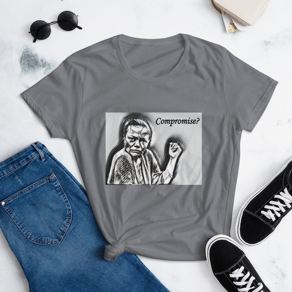 Kompromiss? - Damen Kurzärmeliges T-Shirt | Eartha Kitt | Zitat | Motivierende | Inspirierende