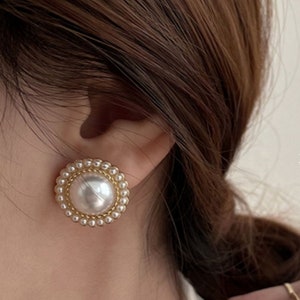 LARGE PEARL EARRINGS, White Pearl Earrings, Vintage Earrings, Clip On Pearl Stud, Wedding Earrings, Bridal Earrings, Simple Pearl Earring