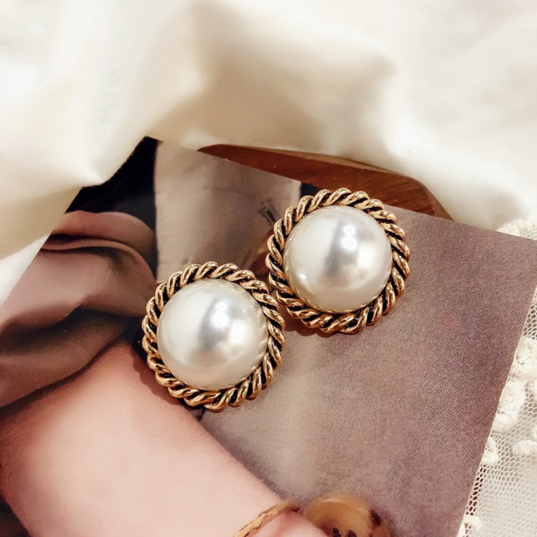 ANTIQUE PEARL Stud Earrings Vintage White Pearl Studs Earring Simple