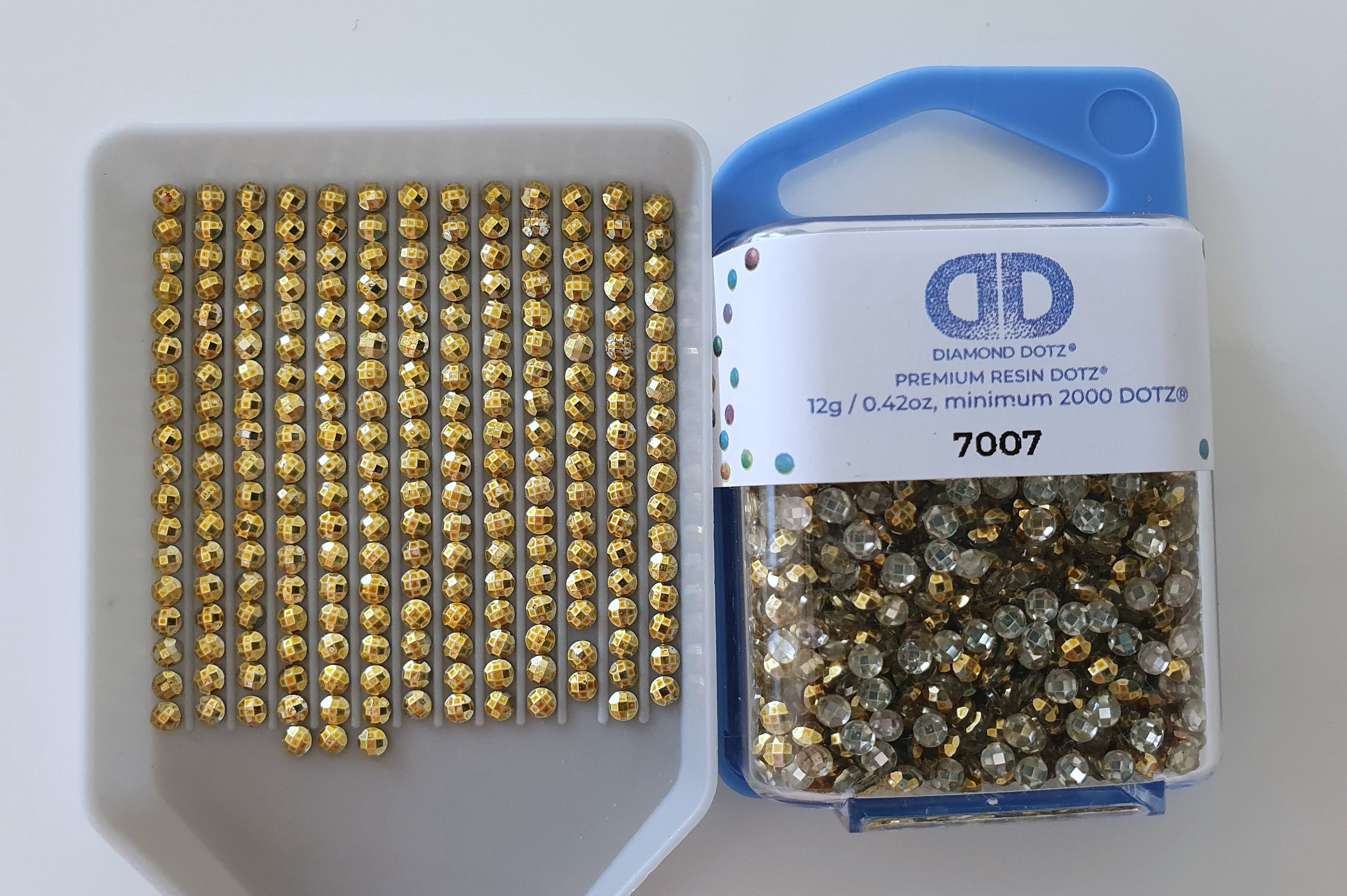 DIAMOND DOTZ Metallics, 2000pc Drills, Gold, Silver, Platinum