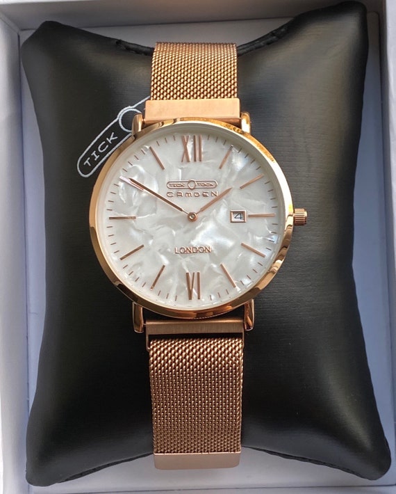 rose gold seashell watch