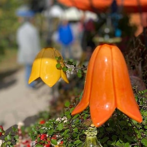 Keramik Glockenblume handgefertigte Keramik Blume für Geschenk, Kretaiv Dekoration für Garten und wohnung inkl. mit dem Stiel Bild 3