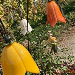 Keramik Glockenblume handgefertigte Keramik Blume für Geschenk, Kretaiv Dekoration für Garten und wohnung inkl. mit dem Stiel Bild 4