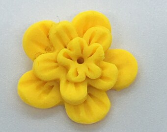 Yellow Daffodil Bead Triple Petals