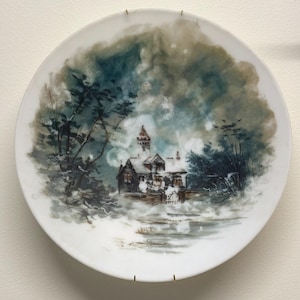 Hand-Painted Decorative Porcelain Plate (Unglazed)